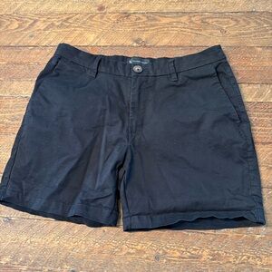 Men’s Casual Tailored Athlete Chino Shorts (Size 32)